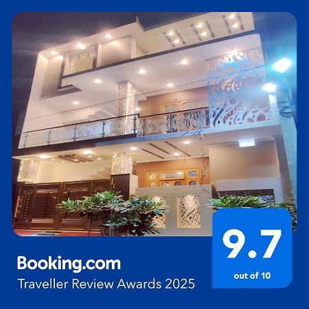 Blessing'S Home Stay 4 Bedroom Luxury Villa Lucknow Esterno foto